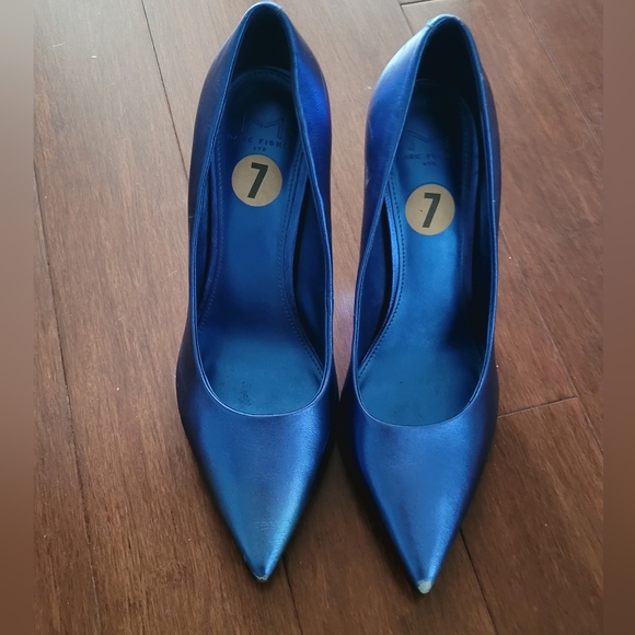 SASSIE pump by Marc Fisher Limited - Like New - Picture 2 of 5